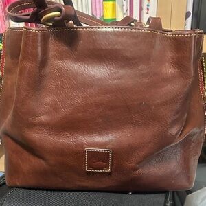 Dooney & Bourke Florentine Large Zip Barlow